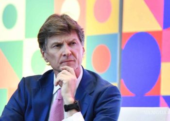 Enrique de la Madrid renuncia al PRI, tras 43 años de militancia.