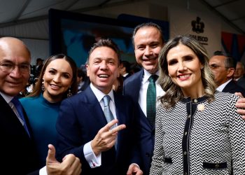 Asiste Toño Astiazarán a toma de protesta de Gobernador de Jalisco.