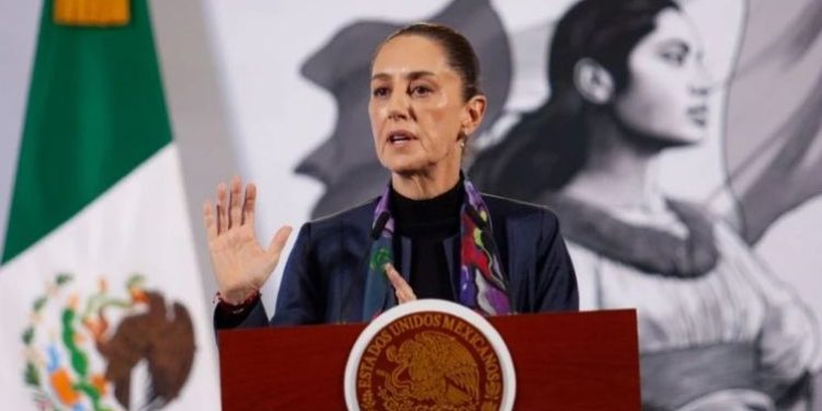 Empresarios se reúnen con Sheinbaum; dueño de Coppel expresa preocupación por violencia en Sinaloa.