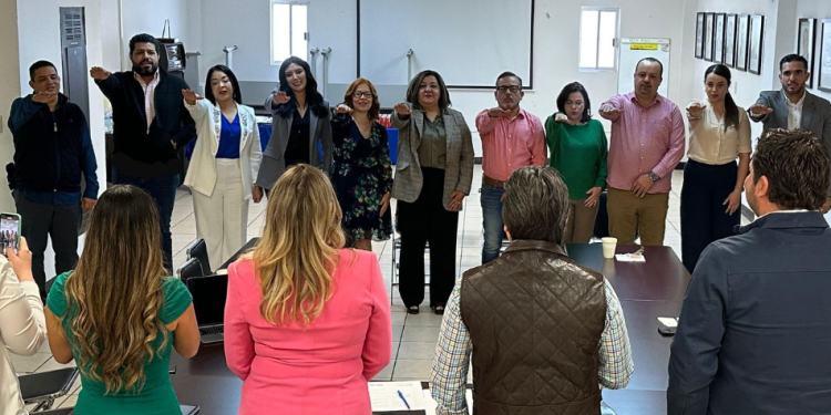 Toman protesta a integrantes del CDE del PAN Sonora.