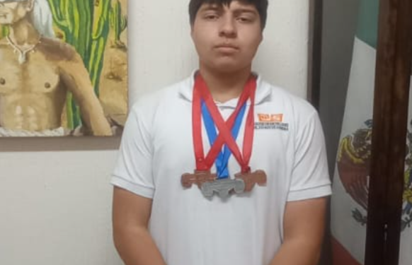 Alumno de Cobach Sonora se convierte en subcampeón nacional de halterofilia.