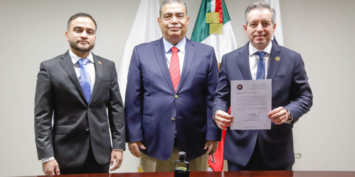 Entrega Fiscal General informe de actividades 2024.