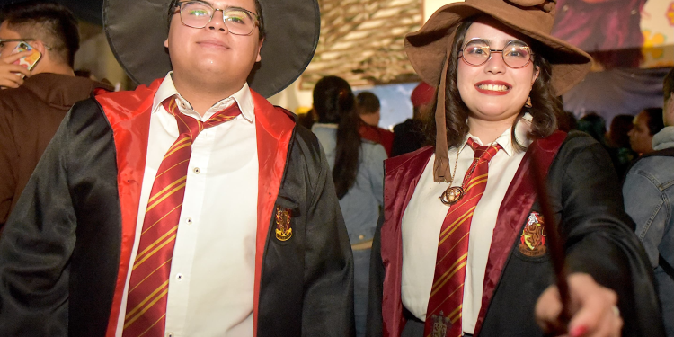 Disfrutan hermosillenses Viactiva edición Harry Potter y concierto de John Lennon.
