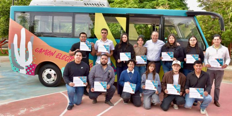 Agencia de Energía y Cambio Climático emite nueva convocatoria para la prestación del servicio del HBus.