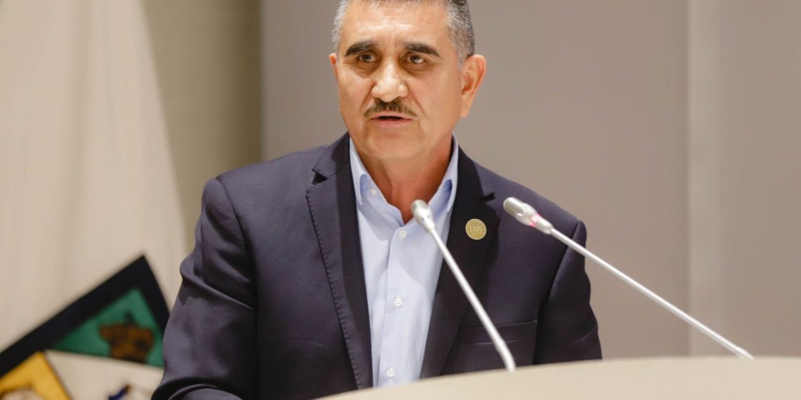 Reconocen en el Congreso del Estado el legado de Samuel Ocaña García.