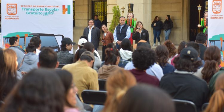 Con gran participación de jóvenes, encabeza Toño Astiazarán jornada de credencialización del H Bus.