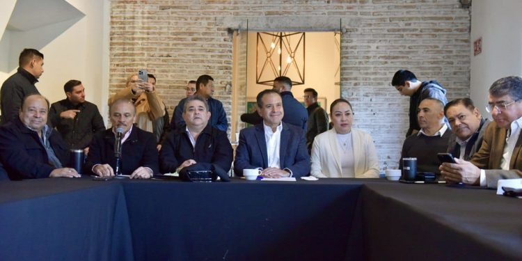Apoyan organismos empresariales, colegios y representantes de la sociedad civil la construcción de paso a desnivel Colosio y Solidaridad.