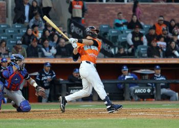 Naranjeros iguala la semifinal ante Charros.