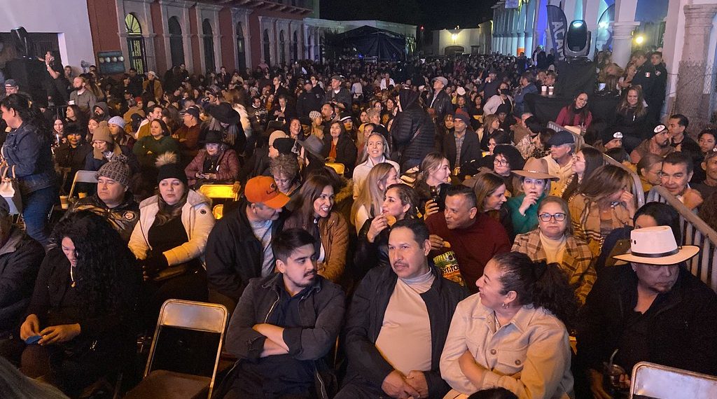 Turistas llenan Álamos durante el primer fin de semana del FAOT 2025