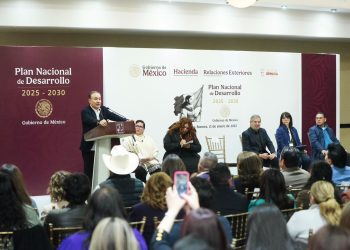 Gobernador Durazo y Canciller de la Fuente trazan ruta de desarrollo con Consulta para Plan Nacional.