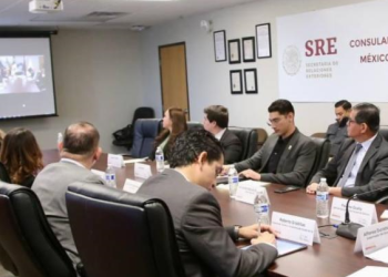 Lleva Gobierno de Sonora jornadas de servicios del Registro Civil a sonorenses en Phoenix, Arizona.