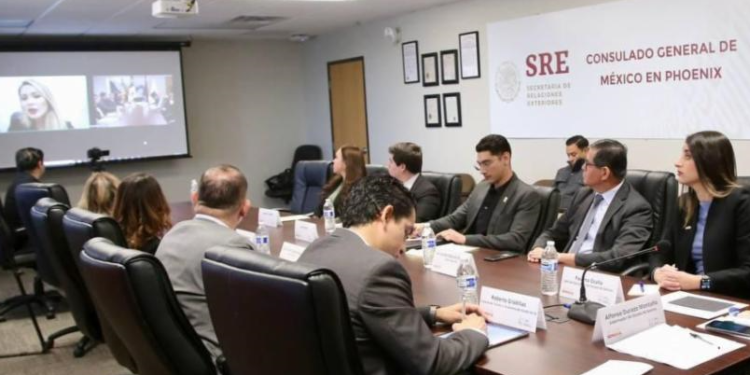 Lleva Gobierno de Sonora jornadas de servicios del Registro Civil a sonorenses en Phoenix, Arizona.