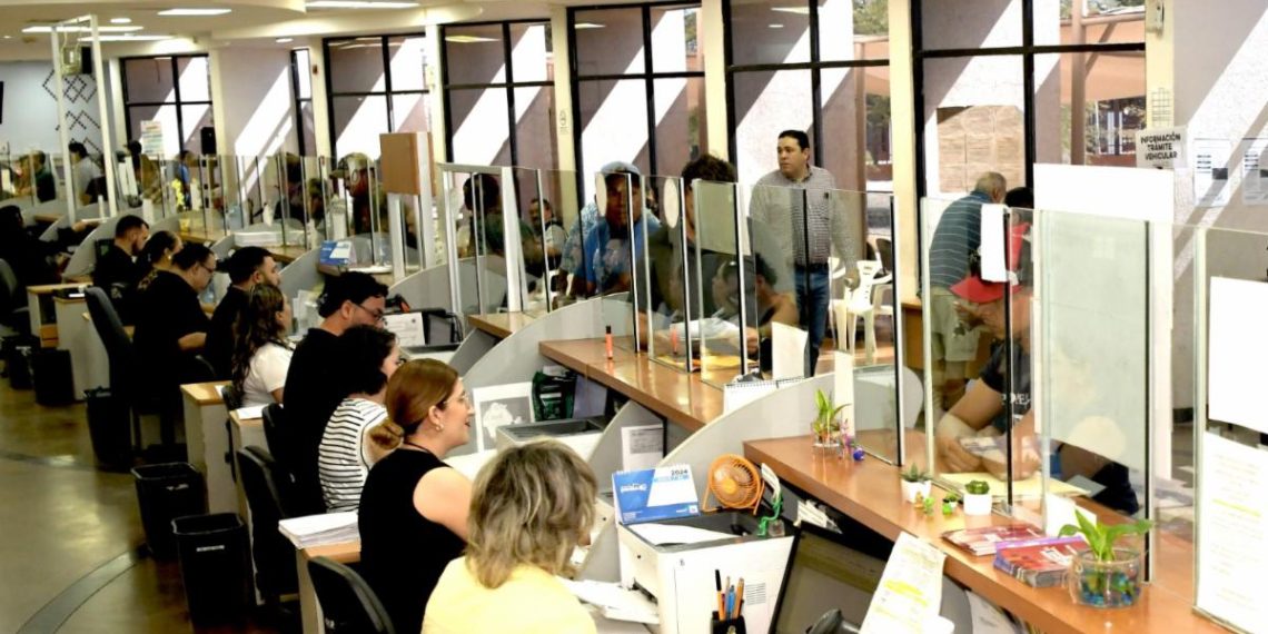 Gobierno de Sonora invita a aprovechar descuentos en la revalidación vehicular 2025.