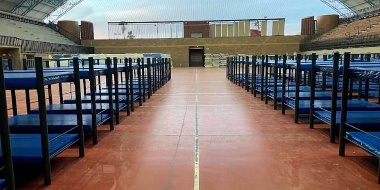 Hermosillo enfrenta una grave crisis de infraestructura deportiva: gimnasios convertidos en albergues temporales.