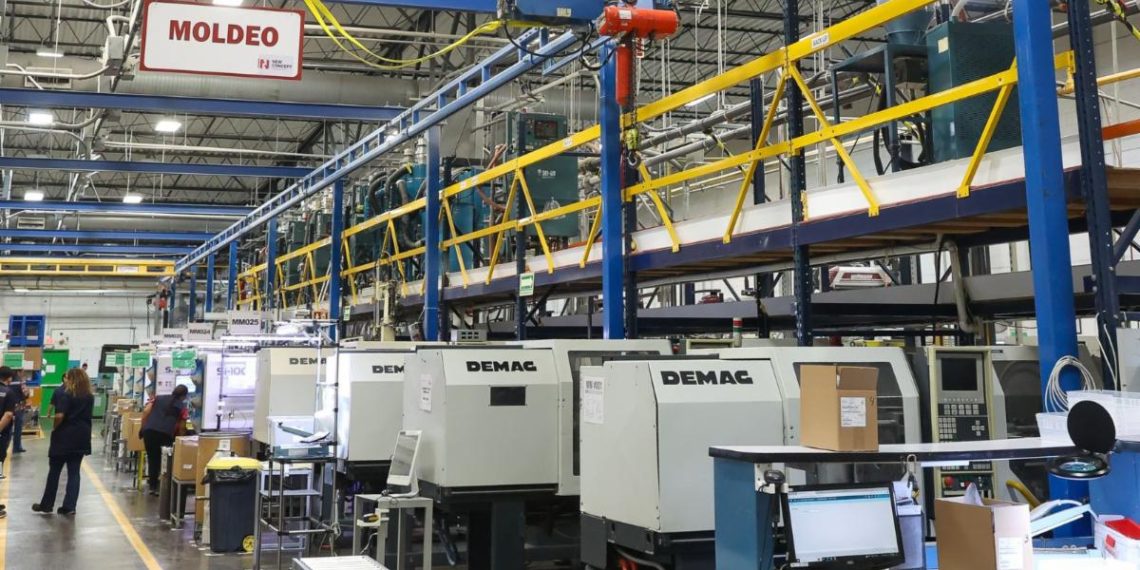 Gobierno Federal decreta estímulos fiscales para empresas en frontera de México y Estados Unidos .