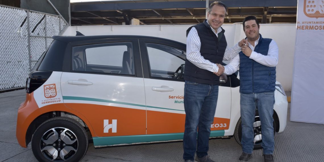 Mejora Toño Astiazarán equipamiento de Bahía Kino en beneficio de visitantes.