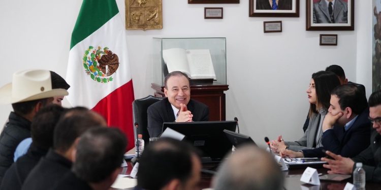 Con beneficios fiscales, Gobernador Durazo impulsa instalación de nuevas industrias en coordinación con empresarios.