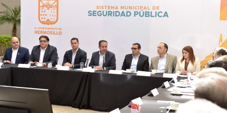 Refuerza Toño Astiazarán seguridad en colonias, con tecnología y esfuerzo conjunto con Estado, Federación y sociedad civil.