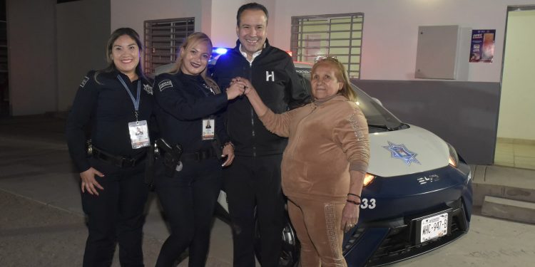 Refuerza Antonio Astiazarán seguridad en colonias con entrega de patrullas eléctricas en Centros de Respuesta Inmediata.