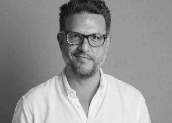 Hallan sin vida al poeta y escritor mexicano Julio Trujillo.