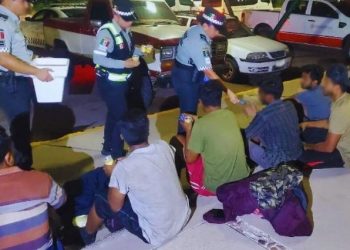 Detienen a tres jóvenes por intento de secuestro de migrantes en Nogales, Sonora.