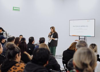 Promueve Patty Ruibal la atención de la salud mental en familias hermosillenses.