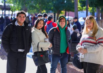 Ni el frío detiene las ganas de estudiar; alta asistencia en el inicio del semestre 2025-1 en la Unison.