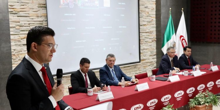 Ratifican a Lic. Adrián Camou Loera como presidente del Comité Directivo de CMIC Sonora 2025 – 2026.