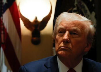 Aranceles a México y Canadá se aplicarán el 2 de abril: Trump.