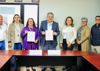 Suma ISEA a estudiantes de ITH en la labor de disminuir el rezago educativo.