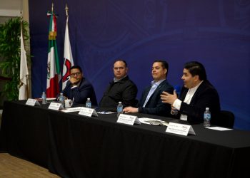 Plan Sonora busca consolidar industrias de electromovilidad, semiconductores y energías renovables.