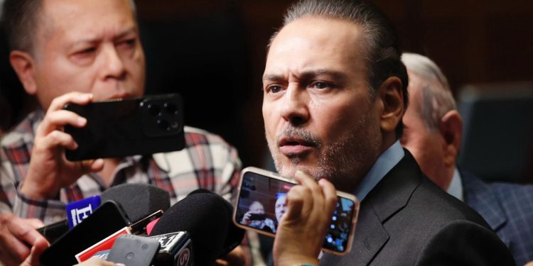 Emite Beltrones voto en contra de las reformas a la Ley de Infonavit: ’Mientras no haya transparencia, no se puede dar un aval’