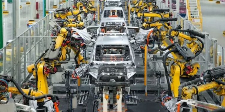 Vehículos eléctricos chinos están entre 3 y 5 años por delante de todos, afirma CEO de BYD.