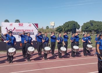 Realiza Cobach Sonora gran exhibición de Escoltas y Bandas de Guerra.