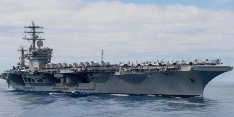 Navíos de EU transitan cerca de la costa de Baja California; “es una zona libre internacional”, afirma Semar.