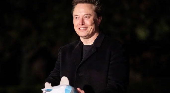 Musk pone en la mira a Reserva Federal; el magnate busca auditarla.