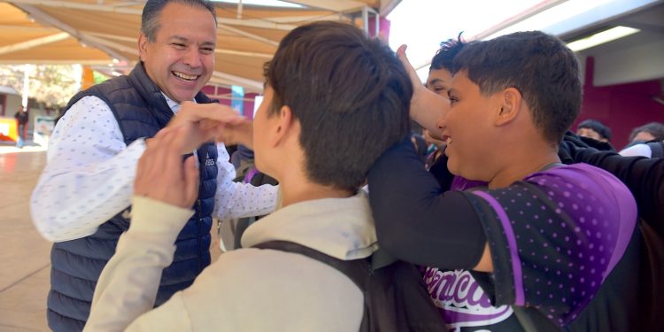 Promueven Toño Astiazarán y Patty Ruibal cultura de reciclaje y sano desarrollo en la niñez y la juventud.