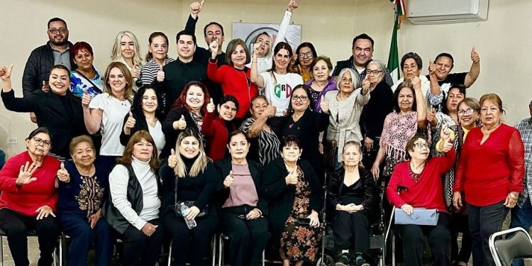 Las mujeres son el motor para lograr una comunidad más prósperay unida: Lupita Soto