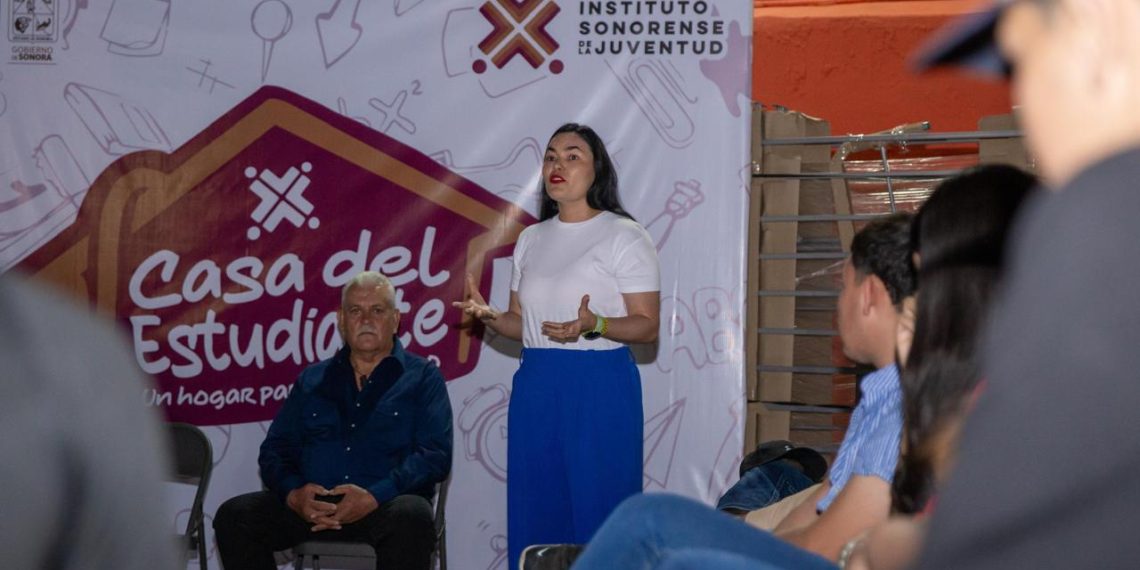 Entrega ISJ equipamiento a Casa del Estudiante Urense.