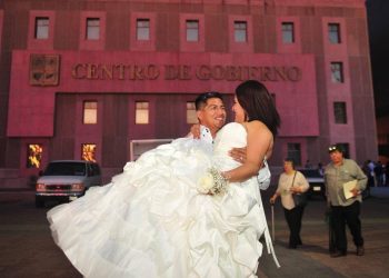 Gobierno de Sonora dará certeza jurídica a parejas sonorenses.