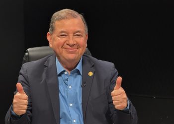 Cuauhtémoc González se posiciona con las mejores propuestas en el Encuentro Elección Unison 2025.