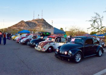 Realizan exhibición de Volkswagen en Car Show de Víactiva.