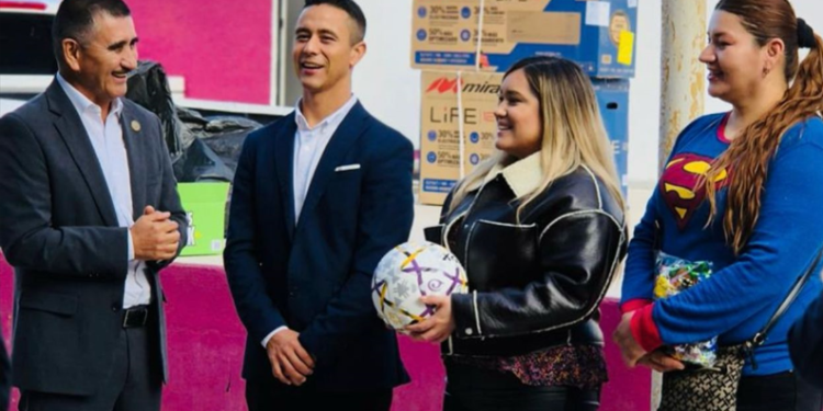 Columna: Nada Personal: La austeridad republicana que se fue por el retrete y el “balón de la esperanza” de Oscar Ortiz de PT.