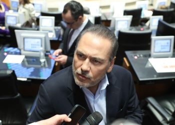 Cuadros del PRI podrían volver siempre y cuando “Alito” deje la dirigencia: Beltrones.