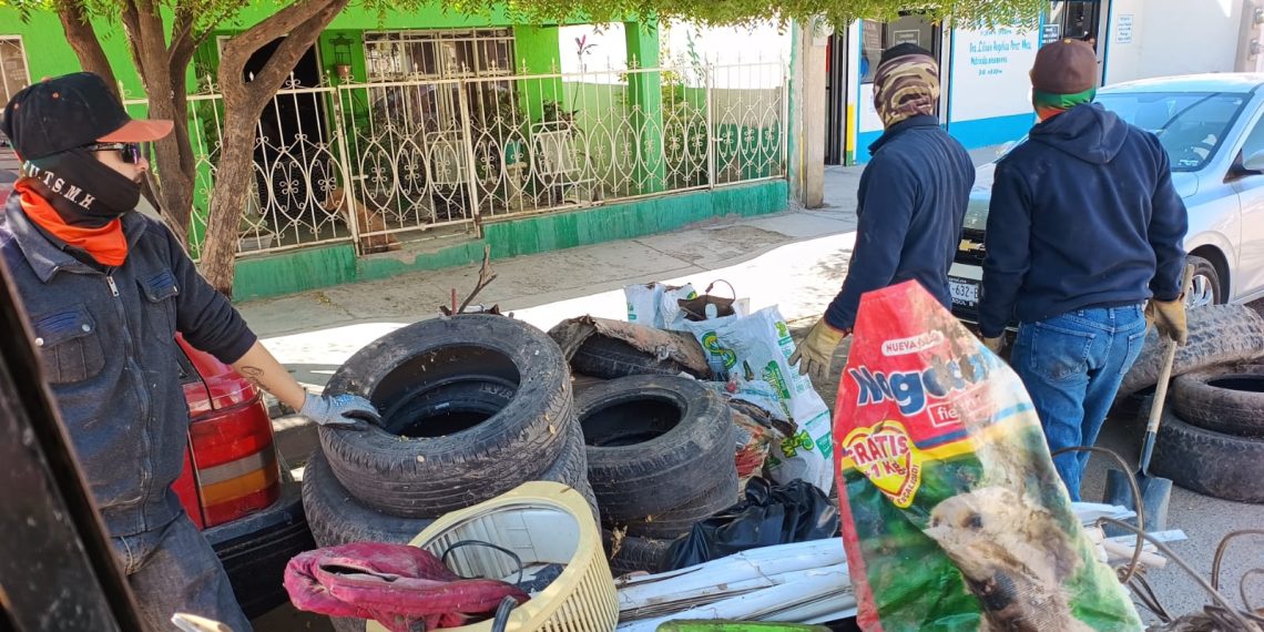 Acerca Ayuntamiento de Hermosillo servicios de descacharre y salud en Palo Verde Indeur.