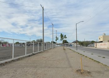 Beneficia Ayuntamiento de Hermosillo a familias de Tierra Nueva con programa “Ilumina Tu Calle”.