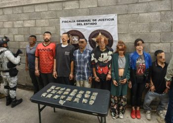 FGJES asegura a ocho personas y droga en cateo positivo realizado en Hermosillo.