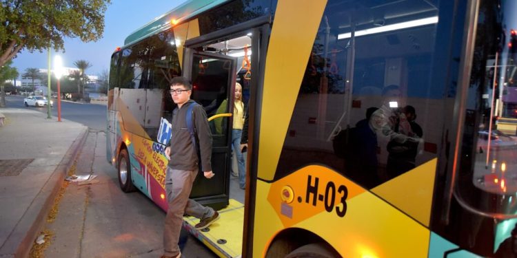 Se agregan nuevos horarios al HBus en tres rutas desde la UNISON.