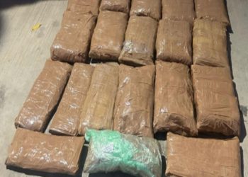 Asegura a pareja con alrededor de 150 mil pastillas de posible fentanilo: Víctor Hugo Enríquez García.