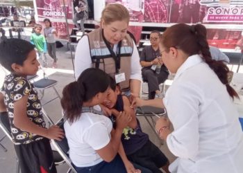 Llama Gobierno de Sonora a vacunarse contra influenza y covid-19 antes del 28 de marzo.